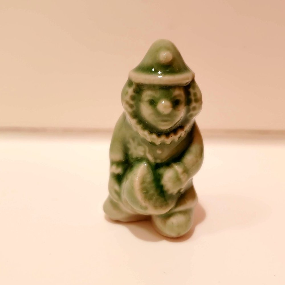 Wade Whimsies Clown Figurine, Red Rose Tea England Collectibles, Circus Series